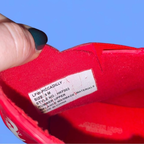 London Fog Red Lobster Pattern Rain Boots - Picture 6 of 7